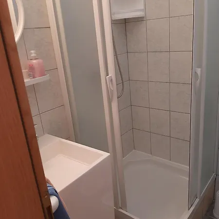 Marta Apartament *