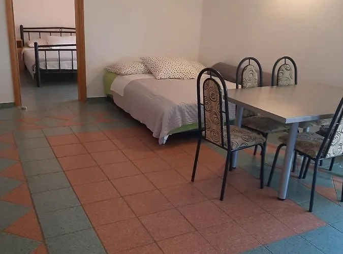 Апартаменты Marta Стариград-Пакленица