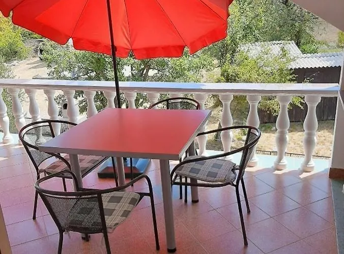 Marta Апартаменты Стариград-Пакленица