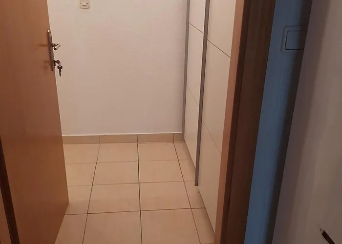 Marta * Стариград-Пакленица